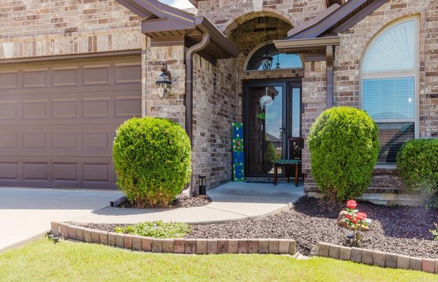 102 Majestic Circle, Maumelle, AR 72113