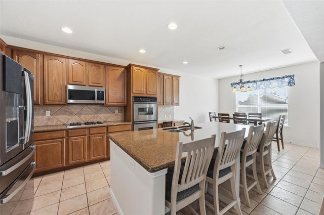 2319 Goshawk Street, Grand Prairie, TX 75052