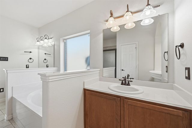 2319 Goshawk Street, Grand Prairie, TX 75052