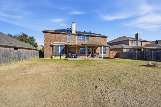 2319 Goshawk Street, Grand Prairie, TX 75052