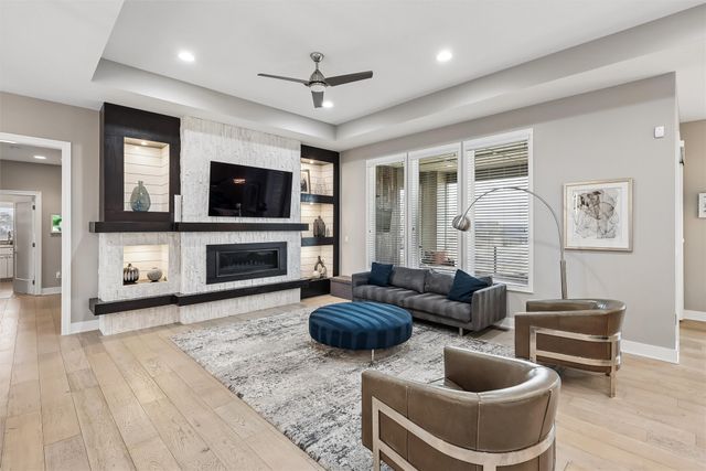 1606 NE Hillside Court, Ankeny, IA 50021