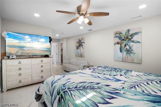 191 Abbey LN, North Fort Myers, FL 33917