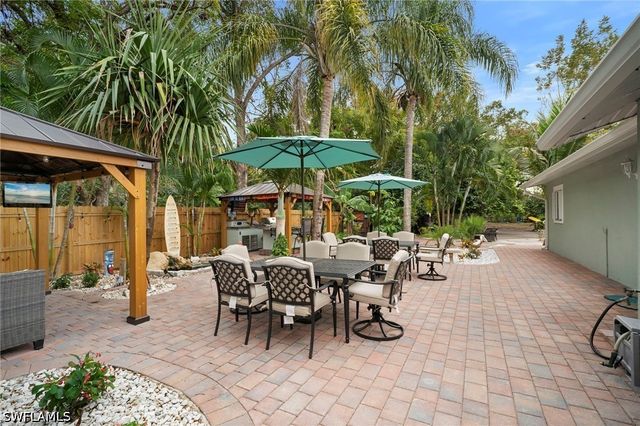 191 Abbey LN, North Fort Myers, FL 33917
