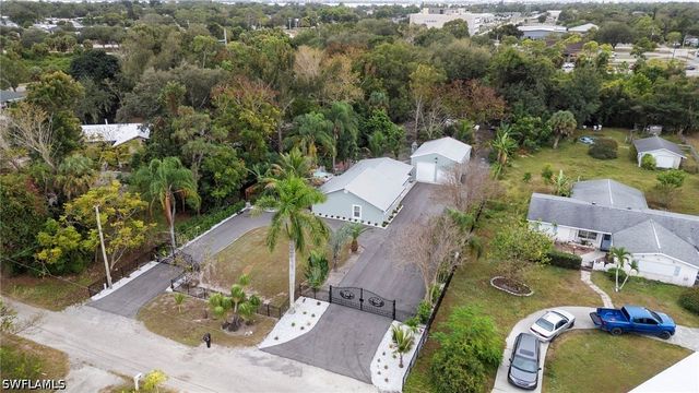 191 Abbey LN, North Fort Myers, FL 33917