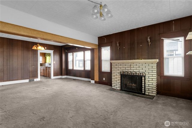 1208 S Ainsworth Avenue, Tacoma, WA 98405