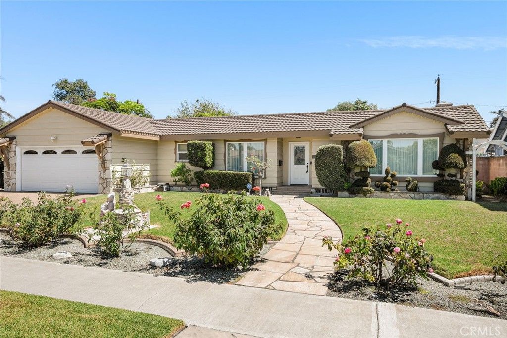 2070 S Eileen Drive, Anaheim, CA 92802 — exterior