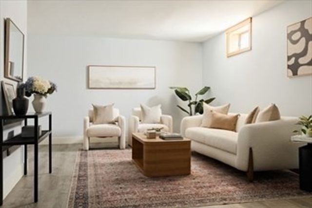 7 Lopez 7, Cambridge, MA 02139