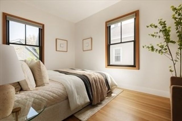7 Lopez 7, Cambridge, MA 02139