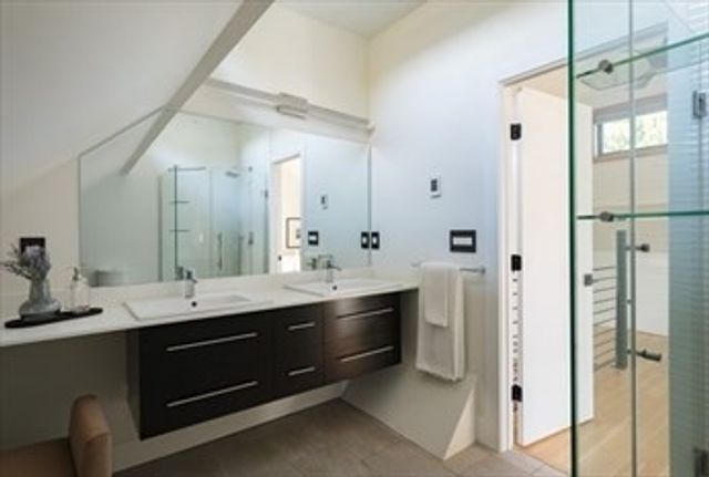 7 Lopez 7, Cambridge, MA 02139