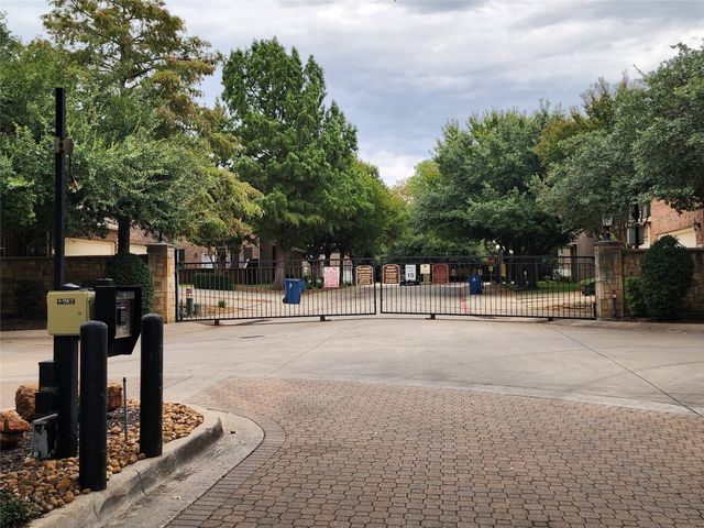 2973 Saint Andrews Drive, Lewisville, TX 75067