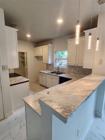 2973 Saint Andrews Drive, Lewisville, TX 75067