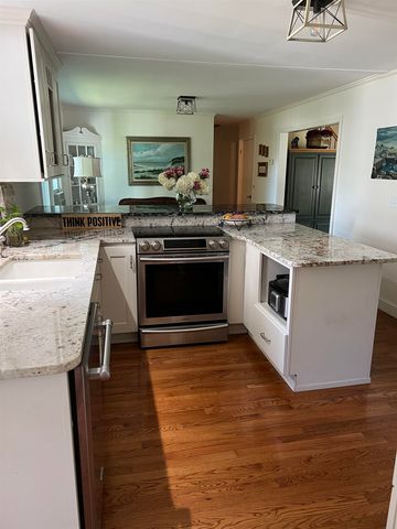 104 North Gate Road, Manchester, NH 03104