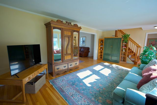 104 North Gate Road, Manchester, NH 03104