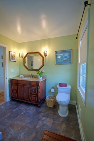 104 North Gate Road, Manchester, NH 03104