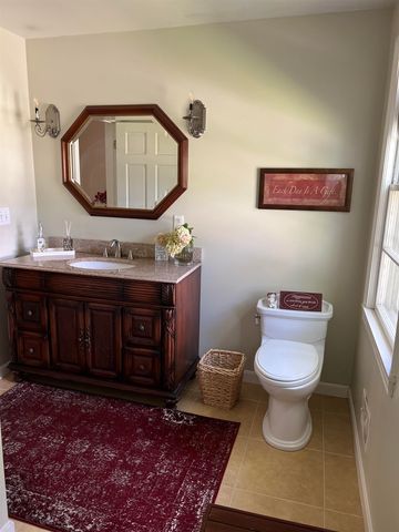 104 North Gate Road, Manchester, NH 03104