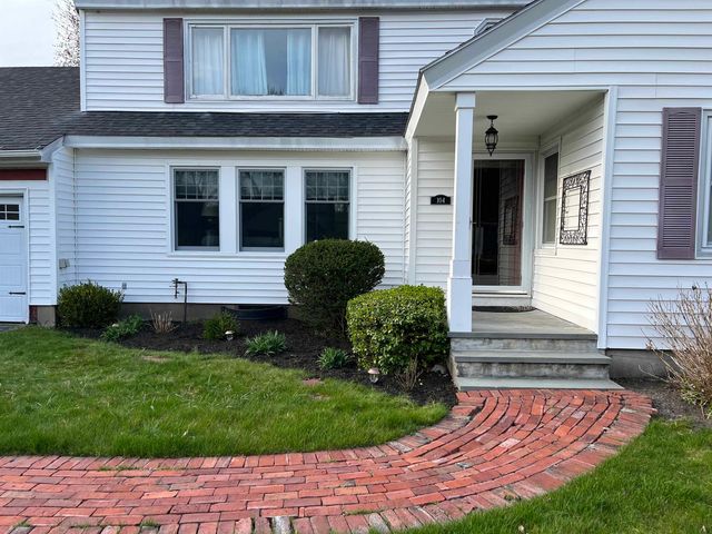 104 North Gate Road, Manchester, NH 03104