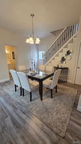 939 Erskine Avenue, St Louis, MO 63125