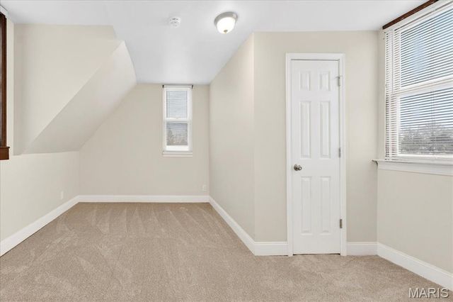 939 Erskine Avenue, St Louis, MO 63125