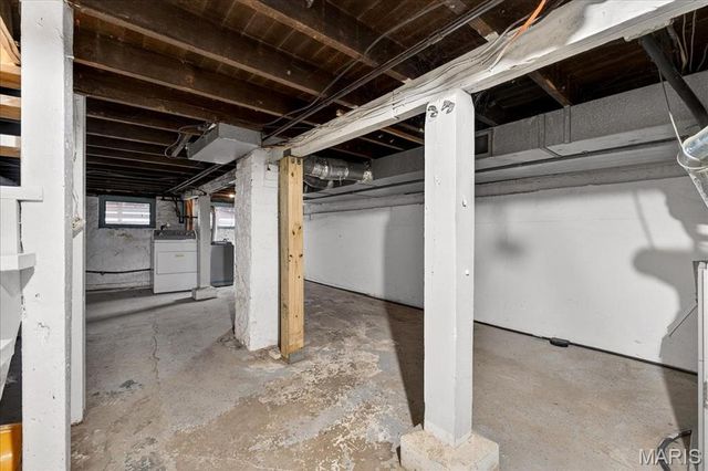 939 Erskine Avenue, St Louis, MO 63125