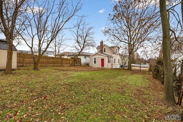 939 Erskine Avenue, St Louis, MO 63125