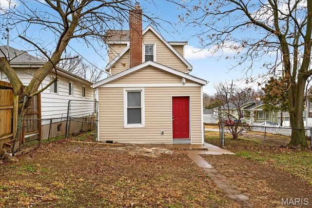 939 Erskine Avenue, St Louis, MO 63125