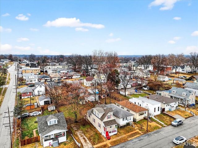 939 Erskine Avenue, St Louis, MO 63125