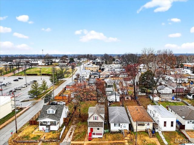 939 Erskine Avenue, St Louis, MO 63125