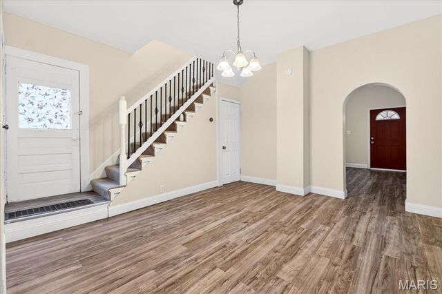 939 Erskine Avenue, St Louis, MO 63125