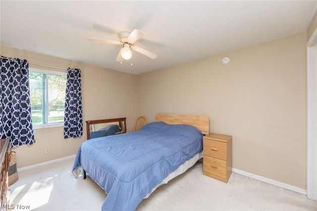 21841 River Oaks Drive B5, Rocky River, OH 44116