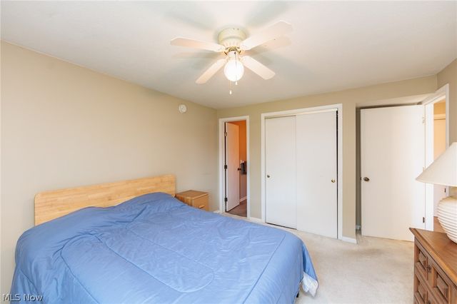 21841 River Oaks Drive B5, Rocky River, OH 44116
