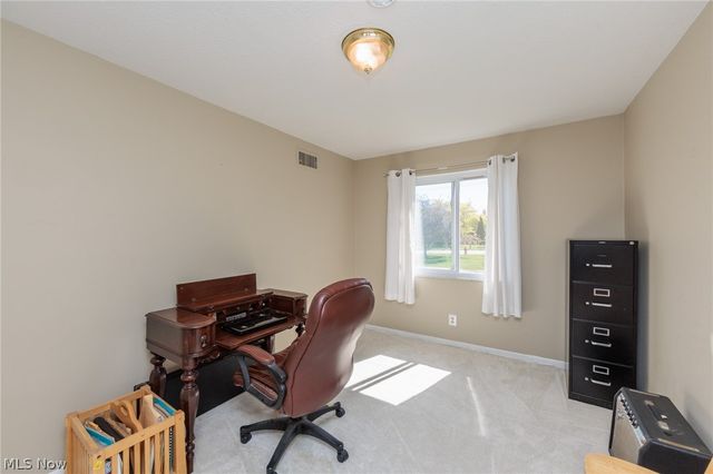 21841 River Oaks Drive B5, Rocky River, OH 44116