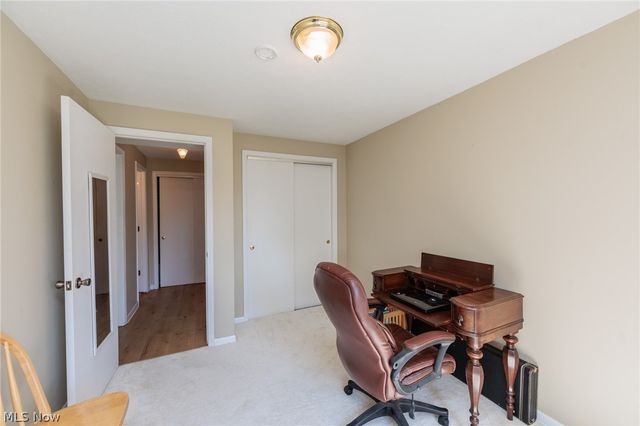 21841 River Oaks Drive B5, Rocky River, OH 44116