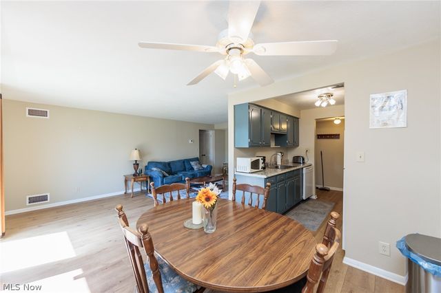 21841 River Oaks Drive B5, Rocky River, OH 44116