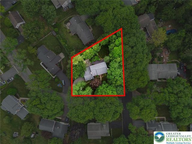 2898 Fairfield Drive, Salisbury Twp, PA 18103