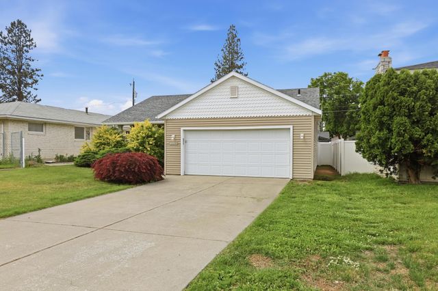 1224 W Rowan Ave, Spokane, WA 99205