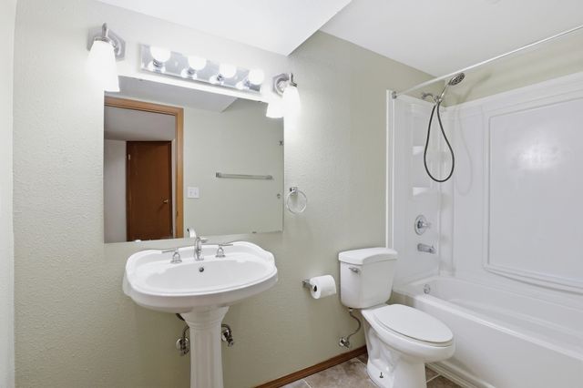 1224 W Rowan Ave, Spokane, WA 99205