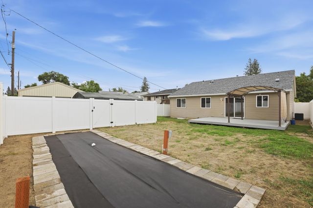 1224 W Rowan Ave, Spokane, WA 99205