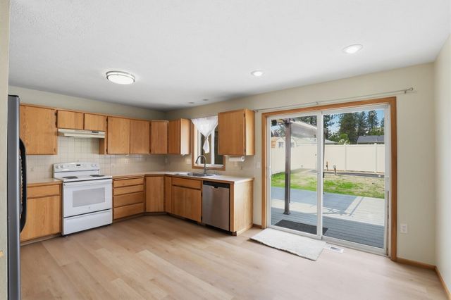 1224 W Rowan Ave, Spokane, WA 99205