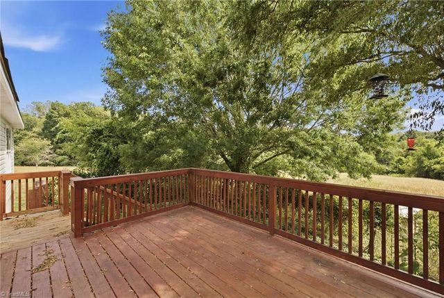 874 Hanks Street, Traphill, NC 28685