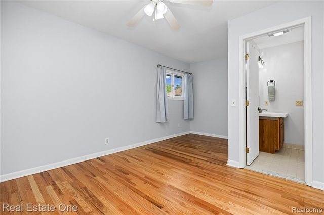 1825 Luneta, Commerce Twp, MI 48382