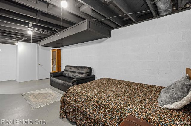 1825 Luneta, Commerce Twp, MI 48382