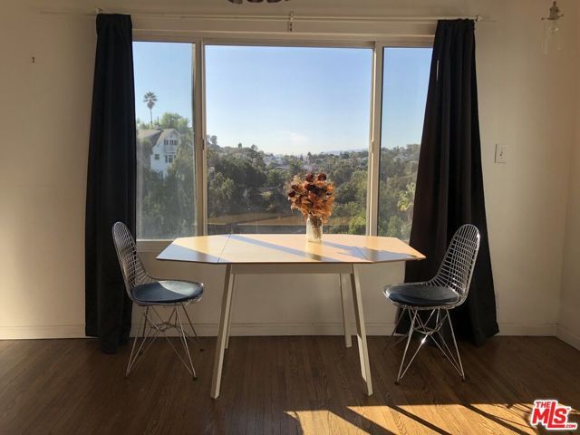 2225 Lake Shore Avenue, Los Angeles, CA 90039