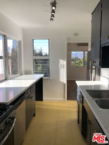2225 Lake Shore Avenue, Los Angeles, CA 90039