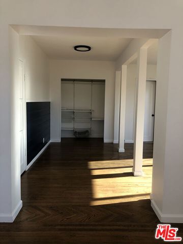 2225 Lake Shore Avenue, Los Angeles, CA 90039