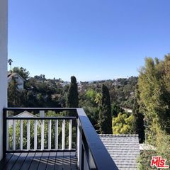2225 Lake Shore Avenue, Los Angeles, CA 90039