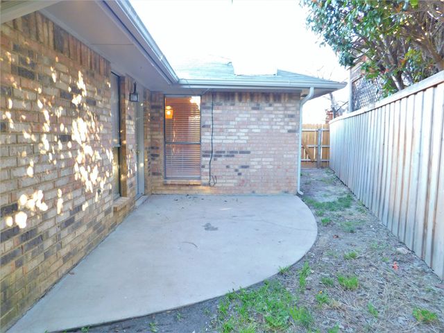 8865 Camfield Way, Frisco, TX 75033