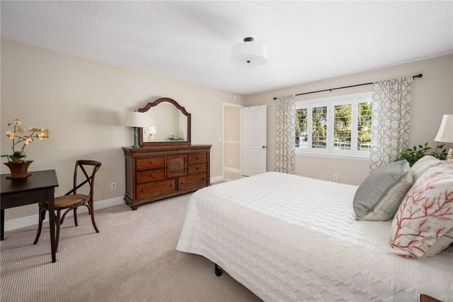 1776 Mooringline Drive 204, Vero Beach, FL 32963