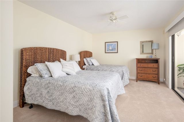 1776 Mooringline Drive 204, Vero Beach, FL 32963