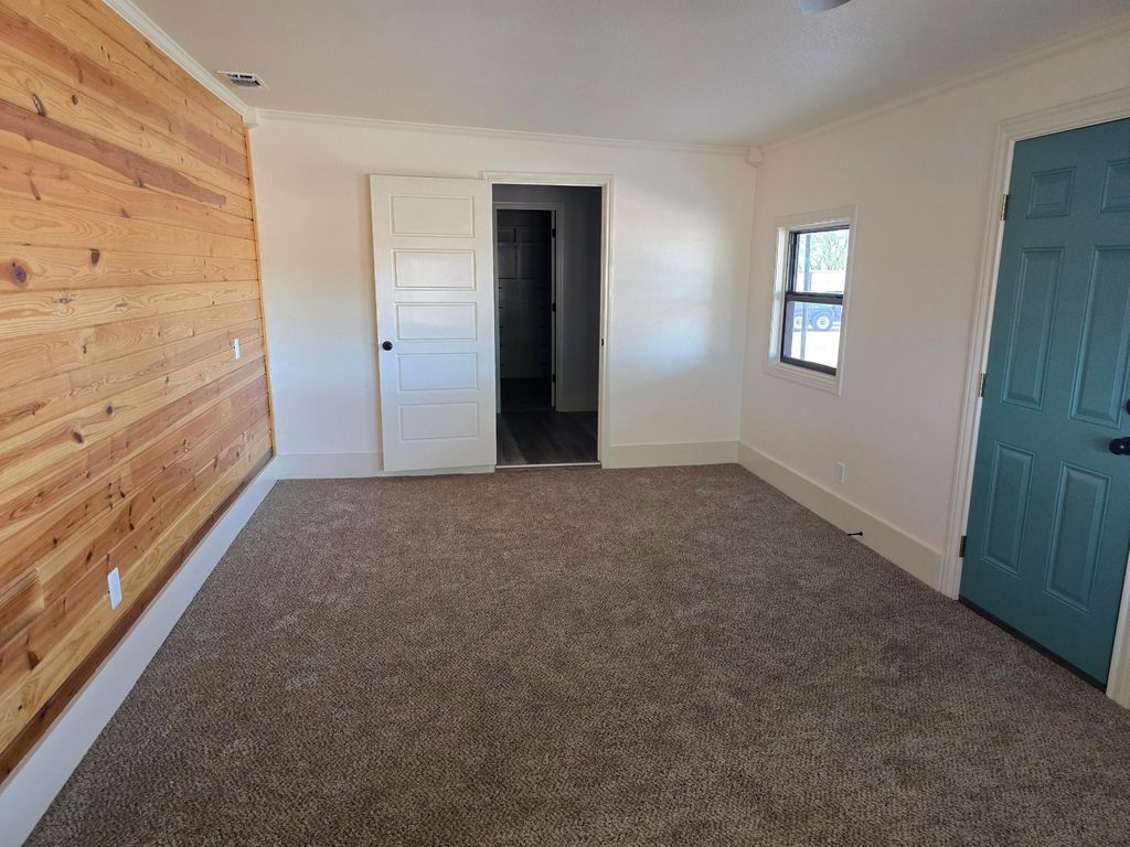 Image 11 of property listing at 8205 Grape Creek Road, San Angelo, TX 76901