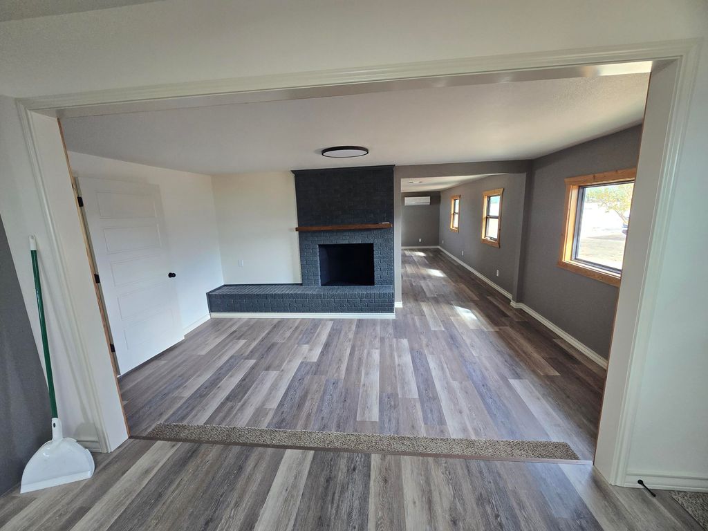 Image 7 of property listing at 8205 Grape Creek Road, San Angelo, TX 76901